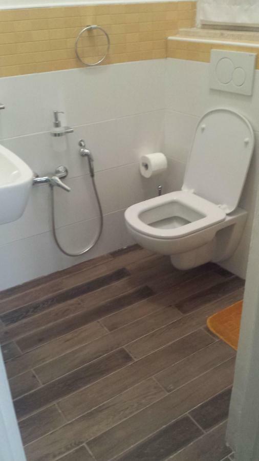 B&B Scalinata Leopardi Ascoli Piceno Exterior photo